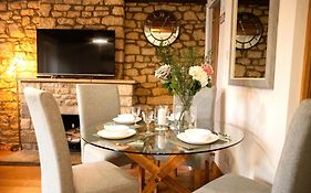 2 Bedroom Charming & Luxury Malt Cottage, Garden, Netflix, Free Parking